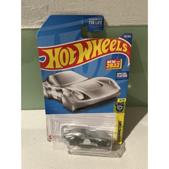 2022 Hot Wheels Experimotors Coupe Clip Keychain D Case Brand New Unopened!!!! - Picture 1 of 4
